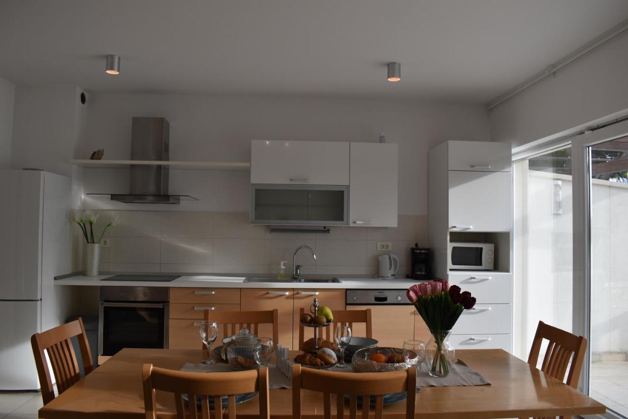 Apartments Villa Carica B&B Mimice Extérieur photo