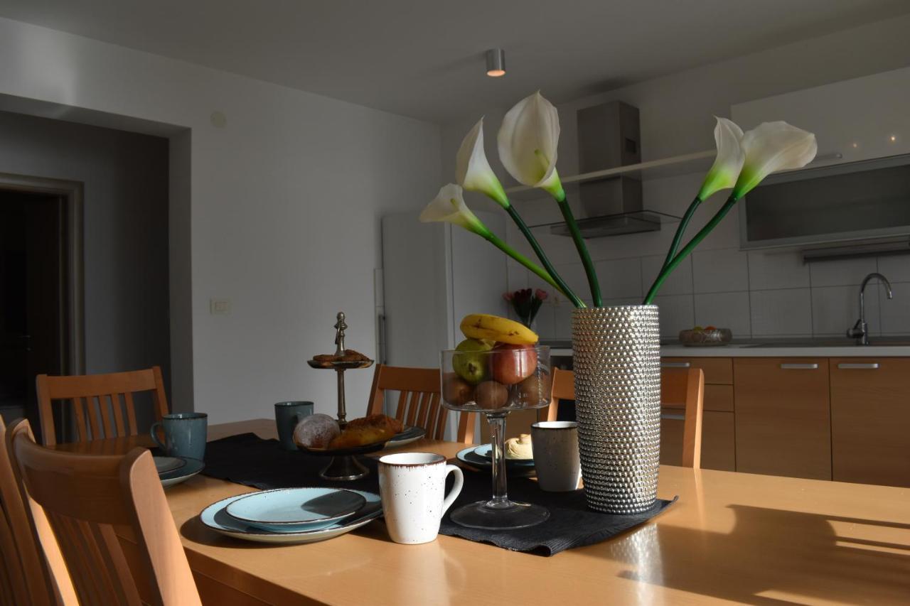 Apartments Villa Carica B&B Mimice Extérieur photo